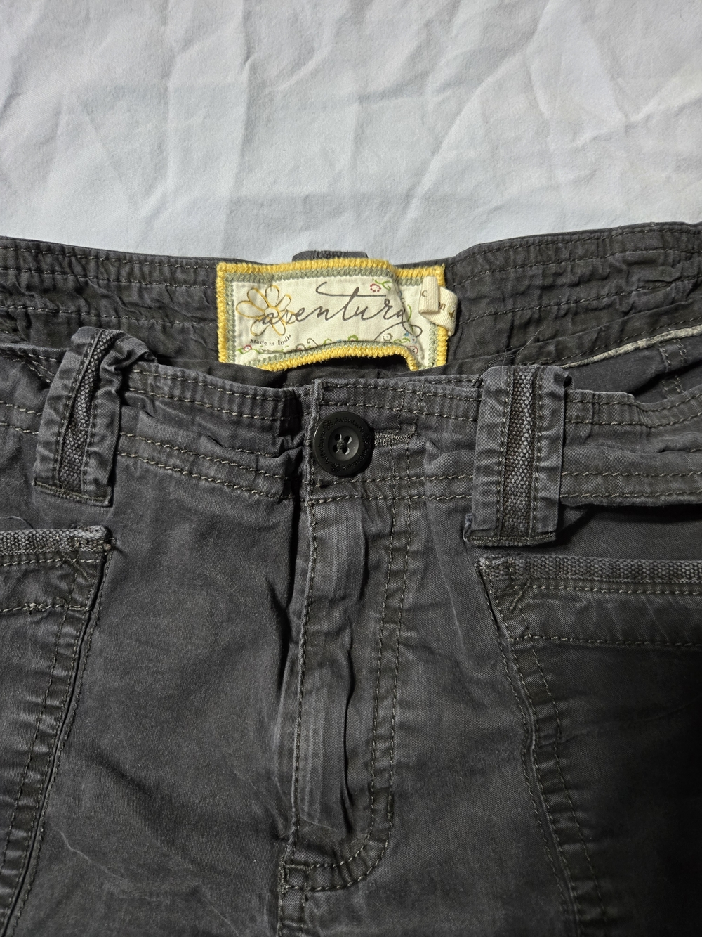 Aventura Brand Faded Black  Crops